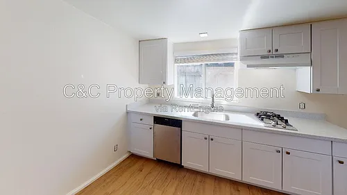 1082 Wanda Ave #E Photo 1
