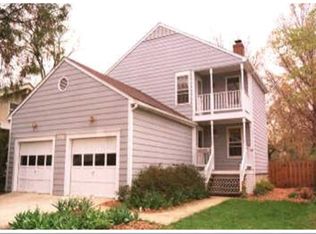 616 24th St S, Arlington, VA 22202