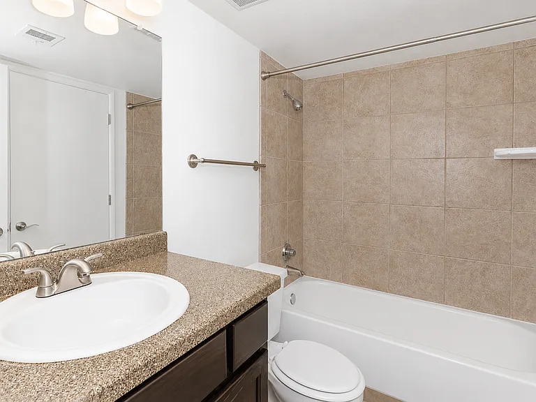Rio Cancion Apartments — Photo 70
