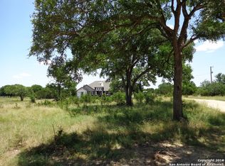 749 Kreutzberg Rd, Boerne, TX 78006