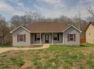 540 Cedar Valley Dr, Clarksville, TN 37043