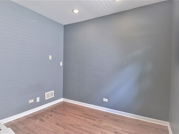 3rd image of 5000 Lichfield Dr
