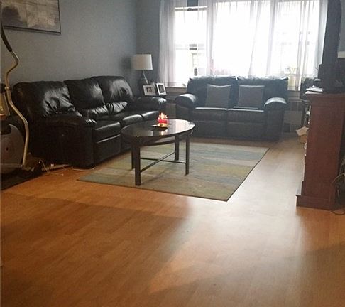 2nd image of 124 Smith St Unit 2