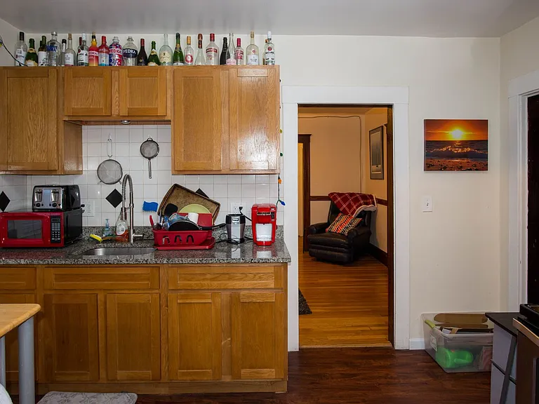 19 Sunset St #A1 — Photo 14