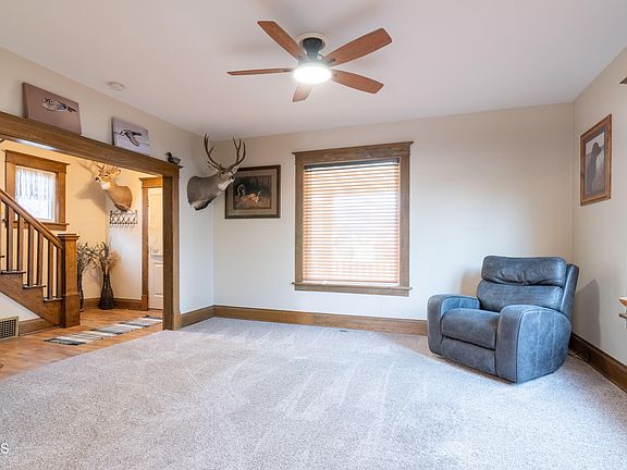 5th image of 227 4th Ave NW