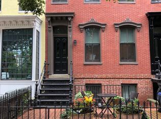 202 5th St SE APT 2, Washington, DC 20003