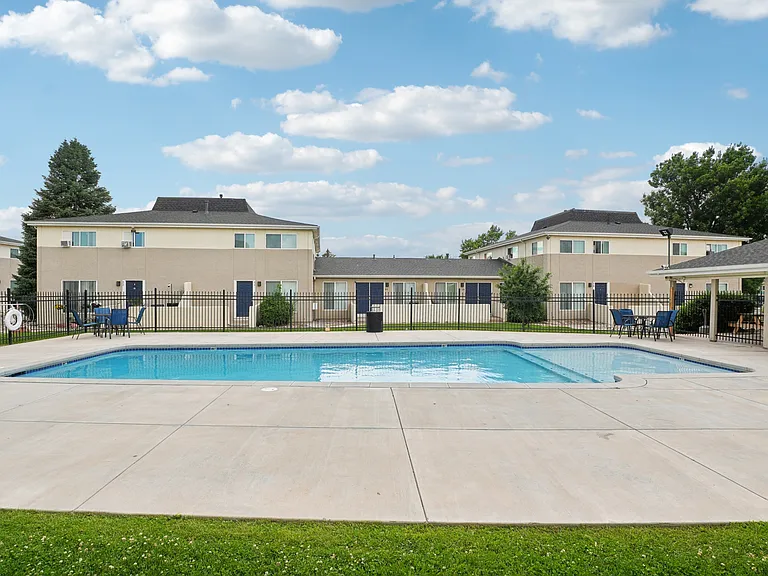 Aspen Townhomes — Photo 37