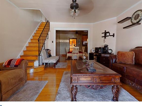 3rd image of 132 W Grange Ave