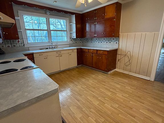 3rd image of 2186 Old Doerun Rd