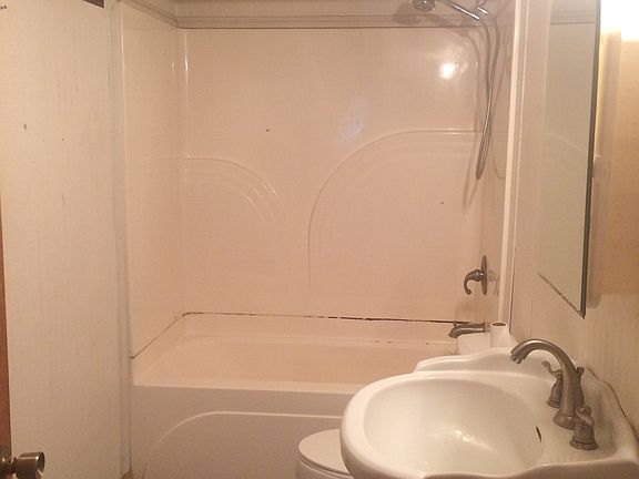 2nd floor bath