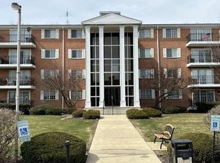 1060 N Farnsworth Ave APT 1115, Aurora, IL