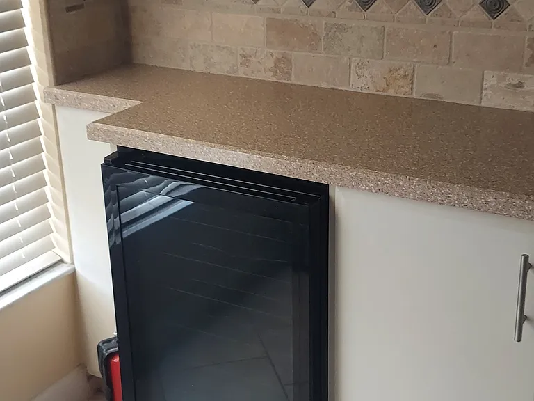 7430 Lake Breeze Dr — Photo 14