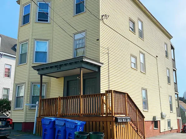 24 Cleeve St APT 3, Portland, ME 04101