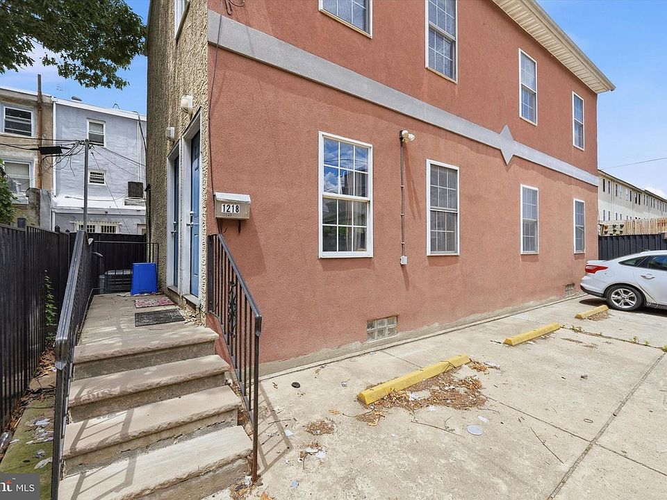 1st image of 1218 Hope St
