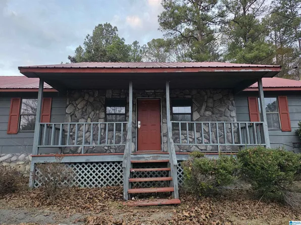 217 Davis St, Talladega, AL 35160