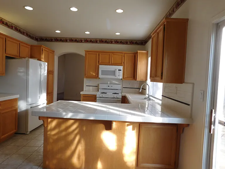 412 Avila Dr — Photo 12