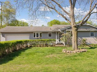 2355 Apache St, Mendota Heights, MN 55120