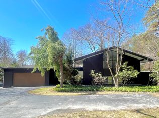 13 Oxford Rd, Troy, NY 12180