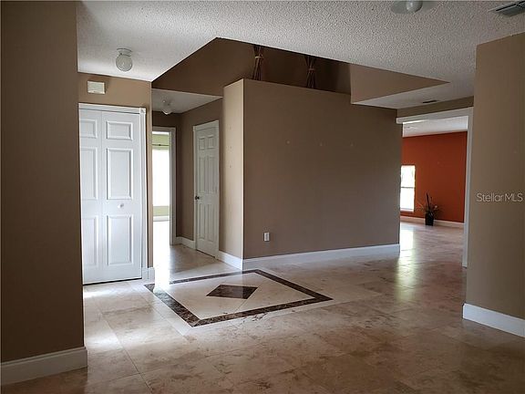 2nd image of 1830 Emily Dr