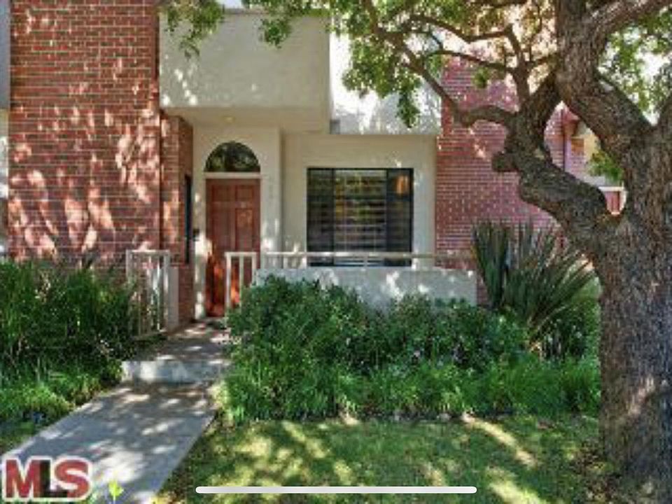 Front door/entrance