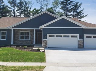 4416 Scottys Dr, Janesville, WI 53546