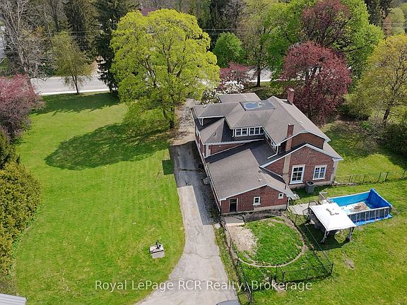 3rd image of 388 Durham Rd E