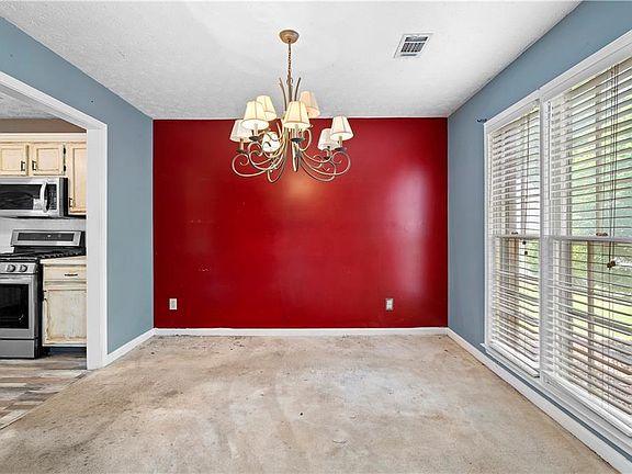 4th image of 6231 Autumn View Ct