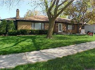 445 Eleanor St NE, Grand Rapids, MI 49505