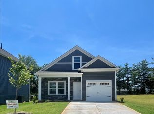 102 Brown Dr, Easley, SC 29642