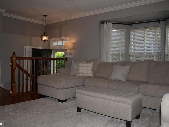 5th image of 46748 Graham Cove Sq