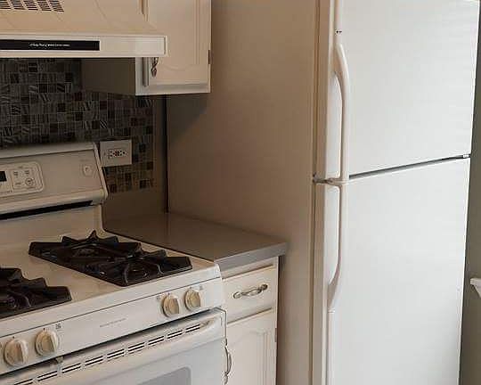 4th image of 512 Mallard Ct