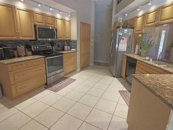 3rd image of 4205 Ormond St
