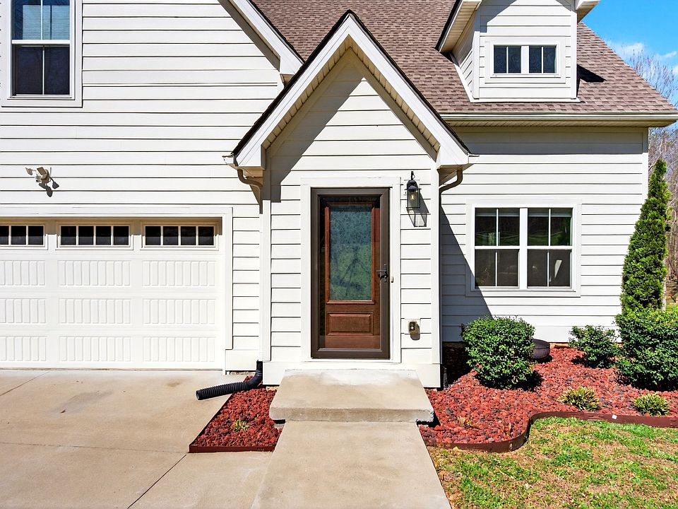 1st image of 731 Hogan Rd