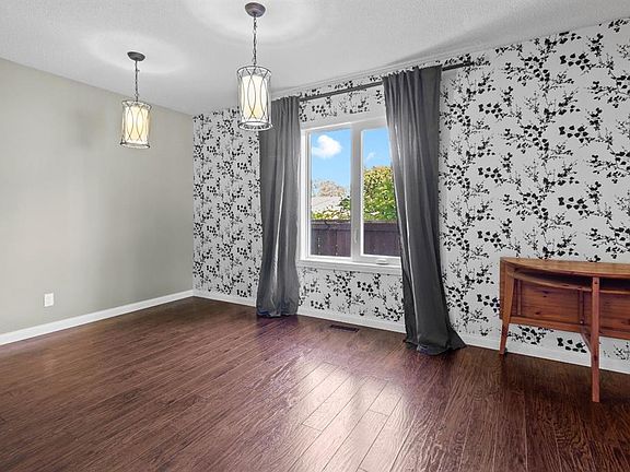 5th image of 5302 NE 64th St