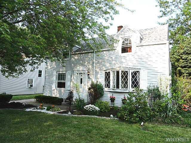 1st image of 111 Kelvin Dr
