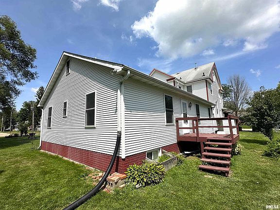 5th image of 104 N Carlysle Ave