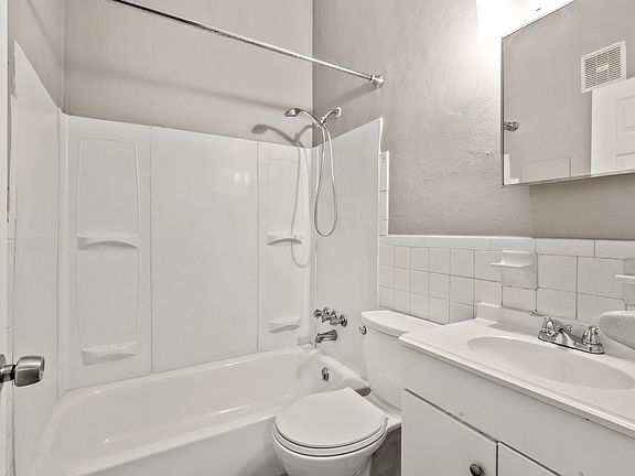 3rd image of 3712 Geraldine Ave APT 6
