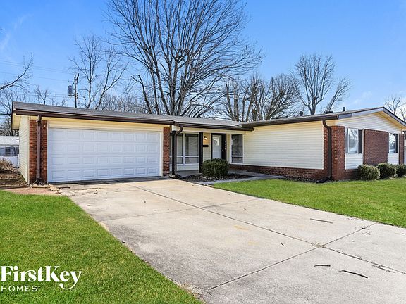 2nd image of 1450 Balmoral Dr