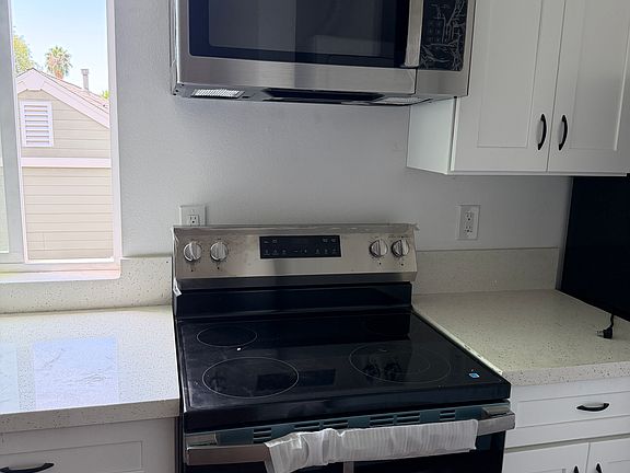 4th image of 1117 Minerva Ct