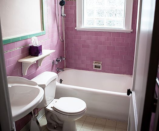 2630 Broadway Bath