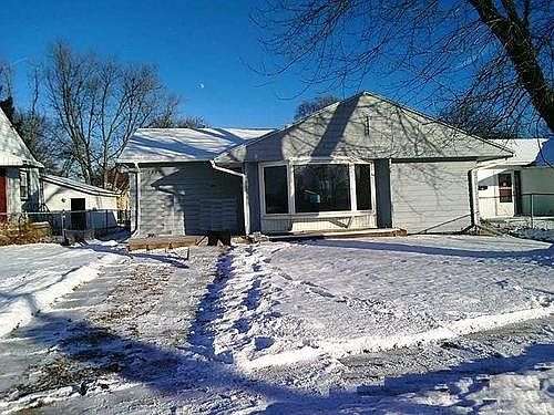 1st image of 2415 Kilburn Ave