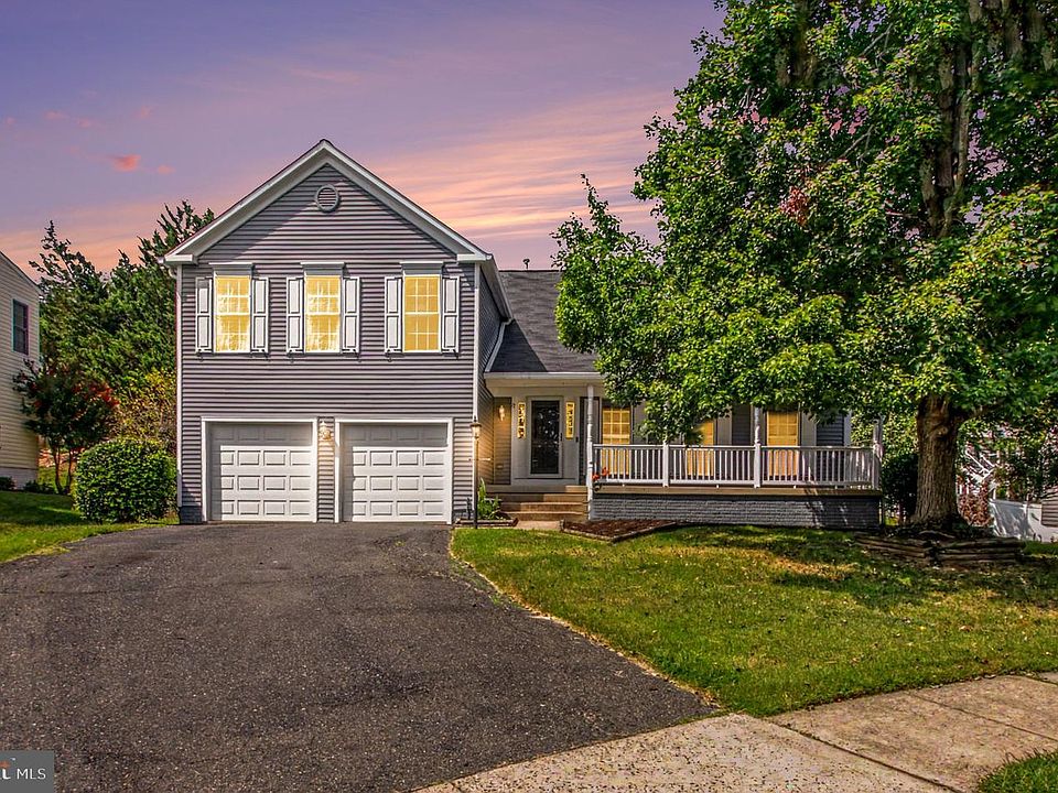 1st image of 17 Sydney Ln