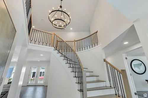 881 S 635 W Photo 1