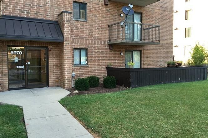 1st image of 5970 Lake Bluff Dr Unit 402