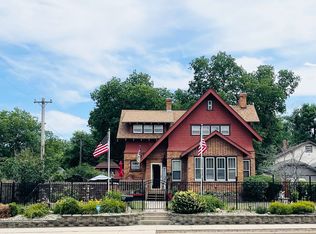 711 W 4th St, Yankton, SD 57078