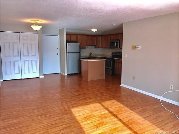 2nd image of 2418 Harbor View Dr #2418