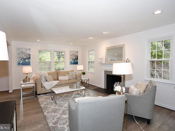 5th image of 11401 Dorchester Ln