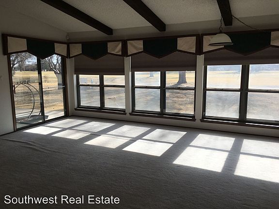 3rd image of 301 Diamondhead Dr