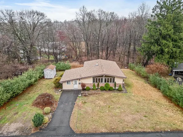 83 E Hall Avenue, New City, NY 10956