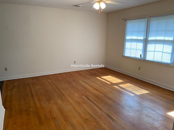 4th image of 2712 Webb St